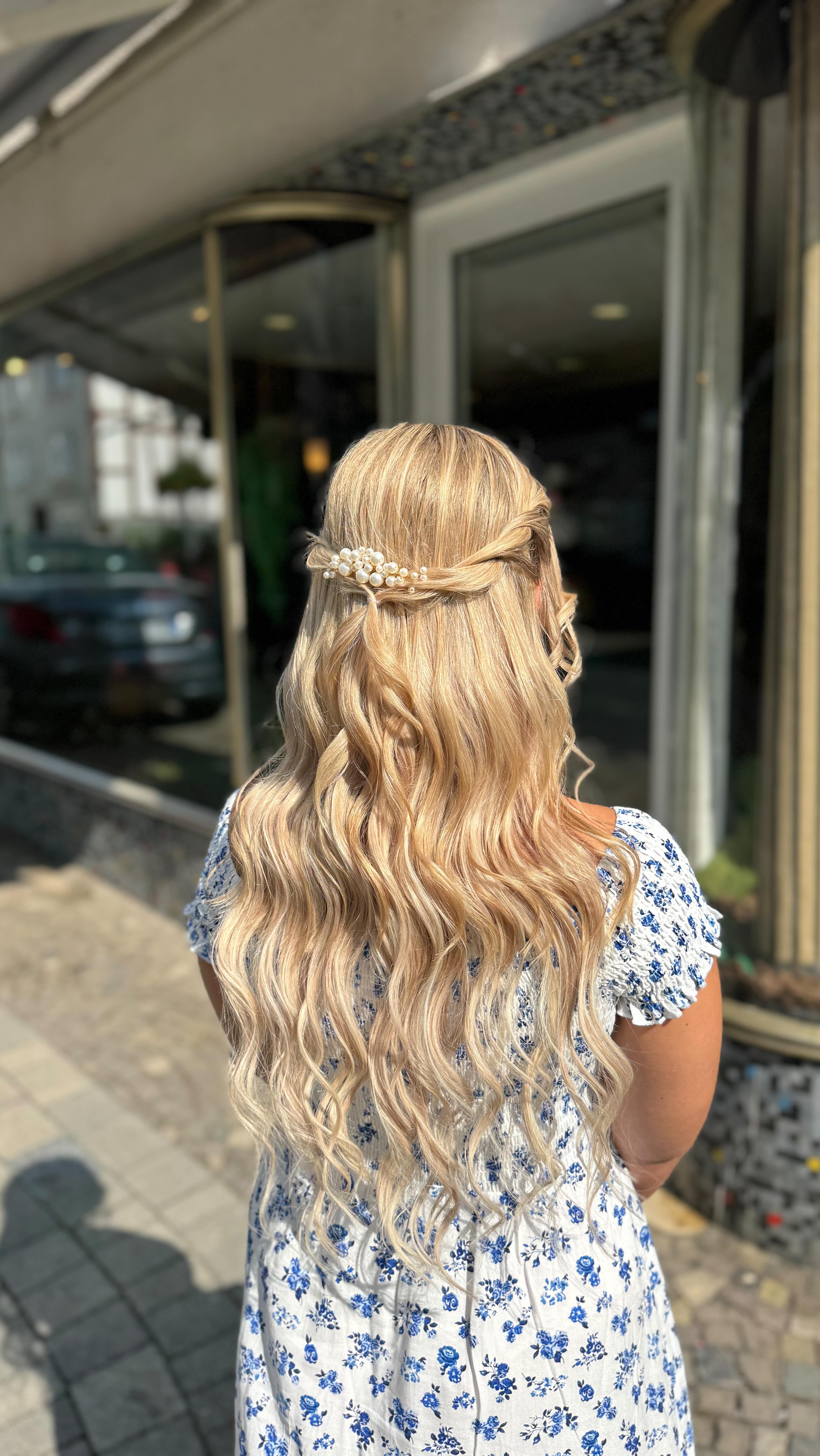 Friseur Bad Laasphe - HOCHSTECKFRISUR